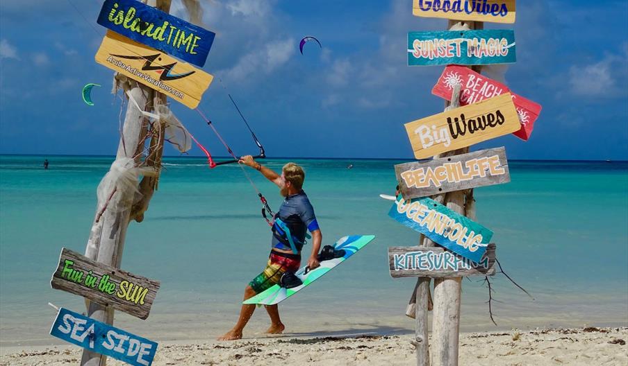 Kitesurfing at Fisherman’s Huts Noord Aruba