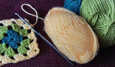 CROCHET GRANNY SQUARES - INTERMEDIATE