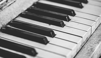 piano