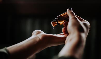 The Therapeutic Garden: Essential Oils & Wellbeing