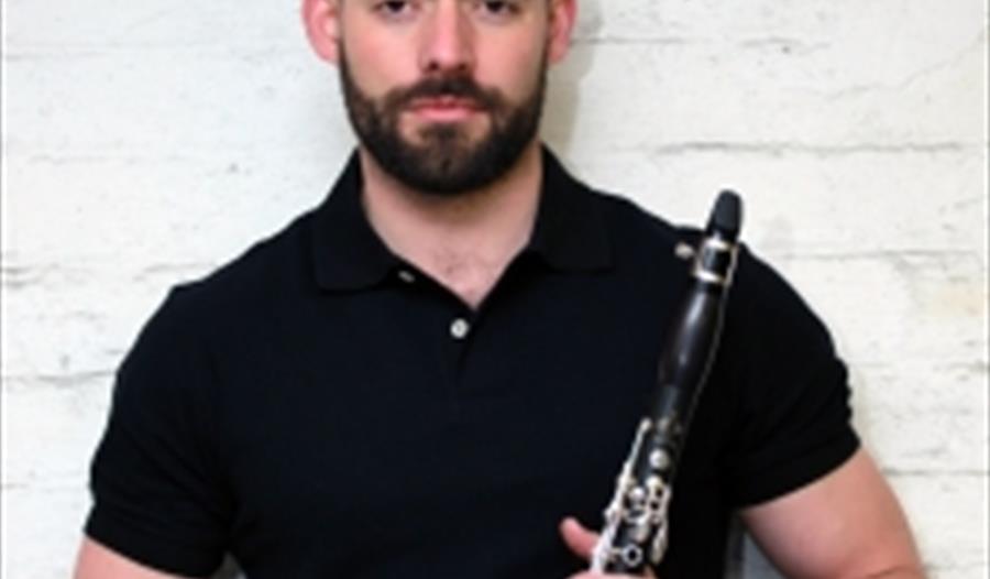 Music in the Museum: Two Clarinets