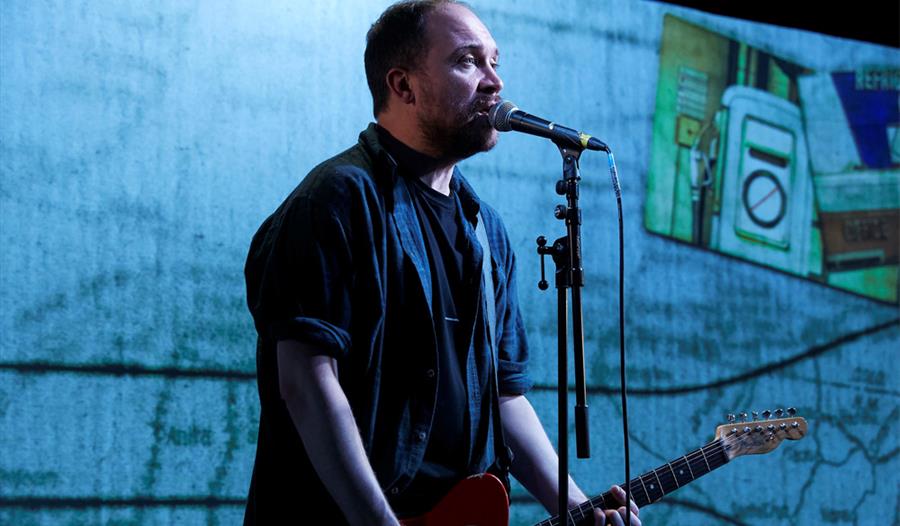 China Plate and Staatstheater Mainz Present: Status