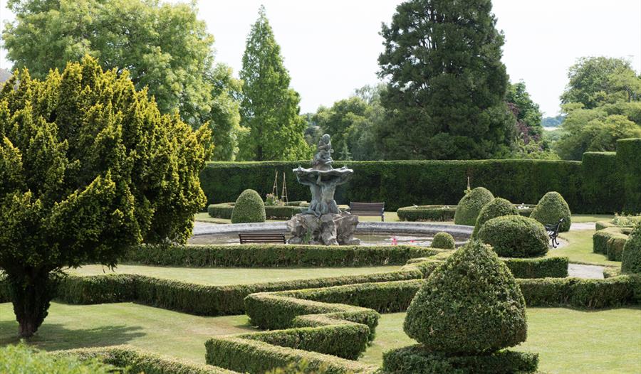 Garden Tour & Lunch