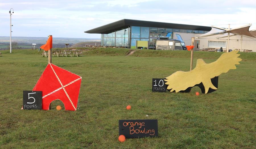 Orange Bowling at Dunstable Downs - An Easter Adventure