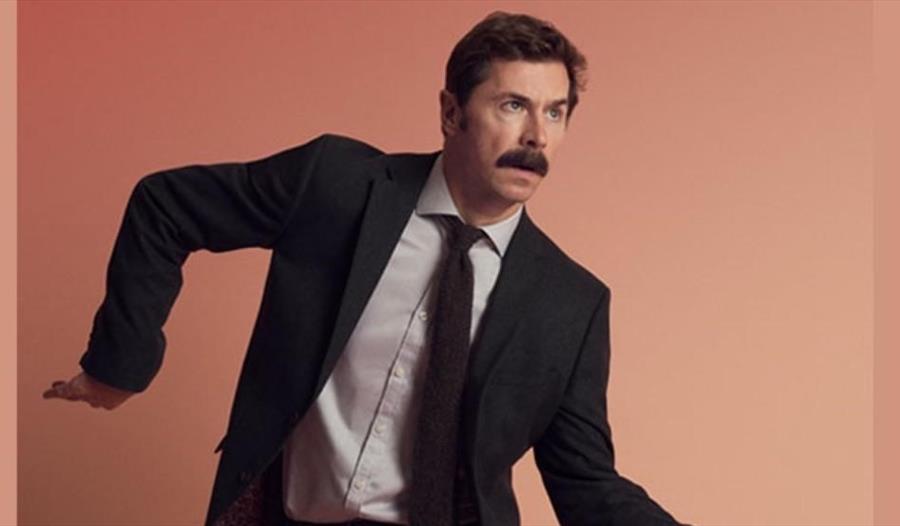 Mike Wozniak: Preview – "The Bench"