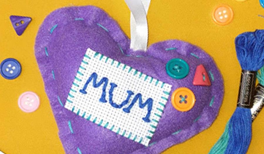 Textiles with Mary Hearne