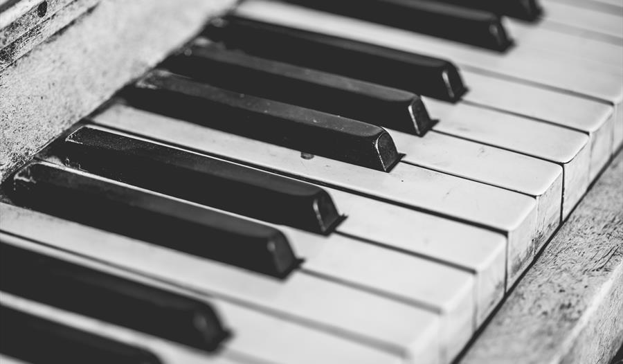 piano