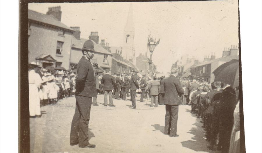 Luton History on the Page