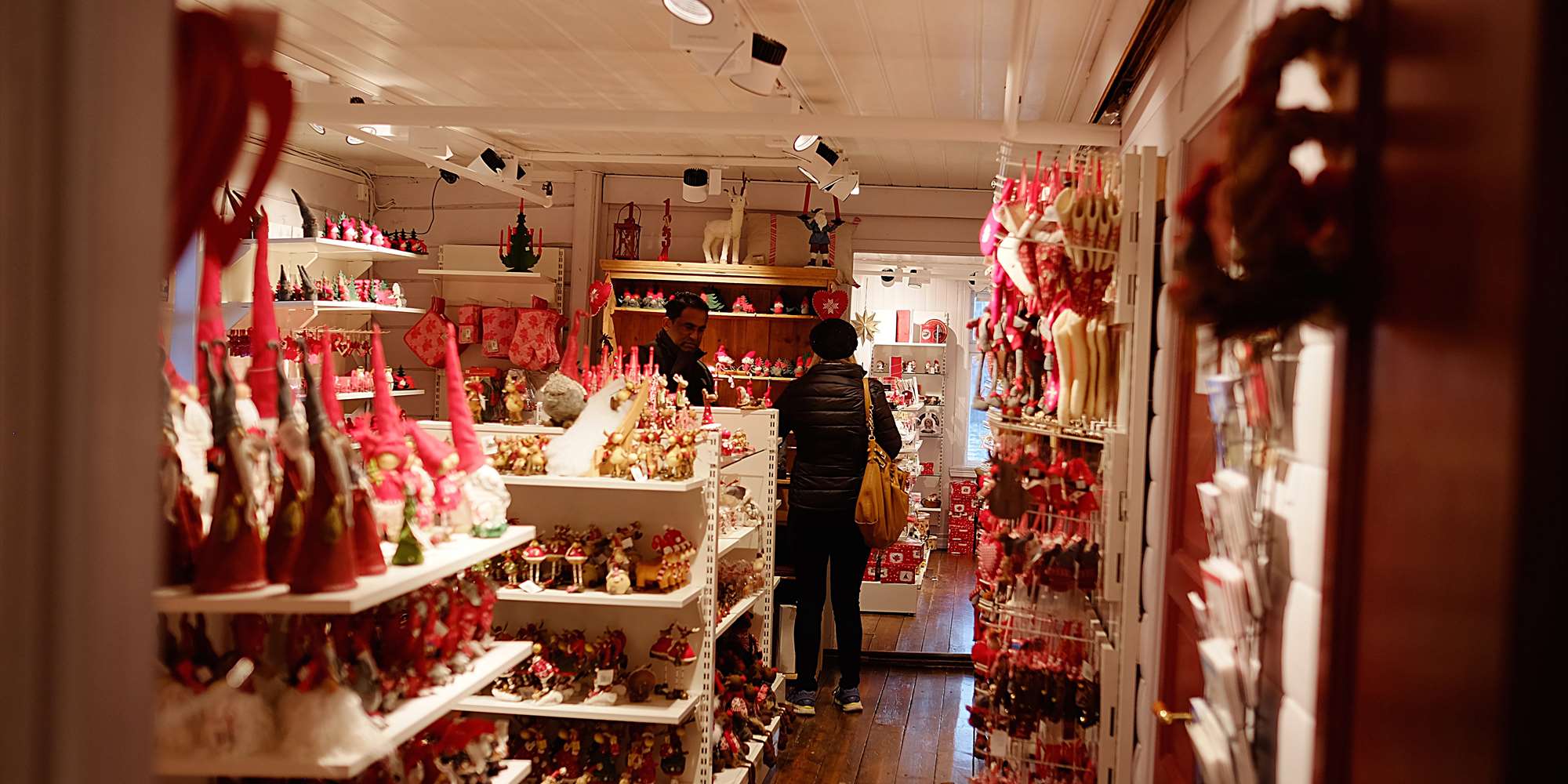 Allyear Christmas Shop