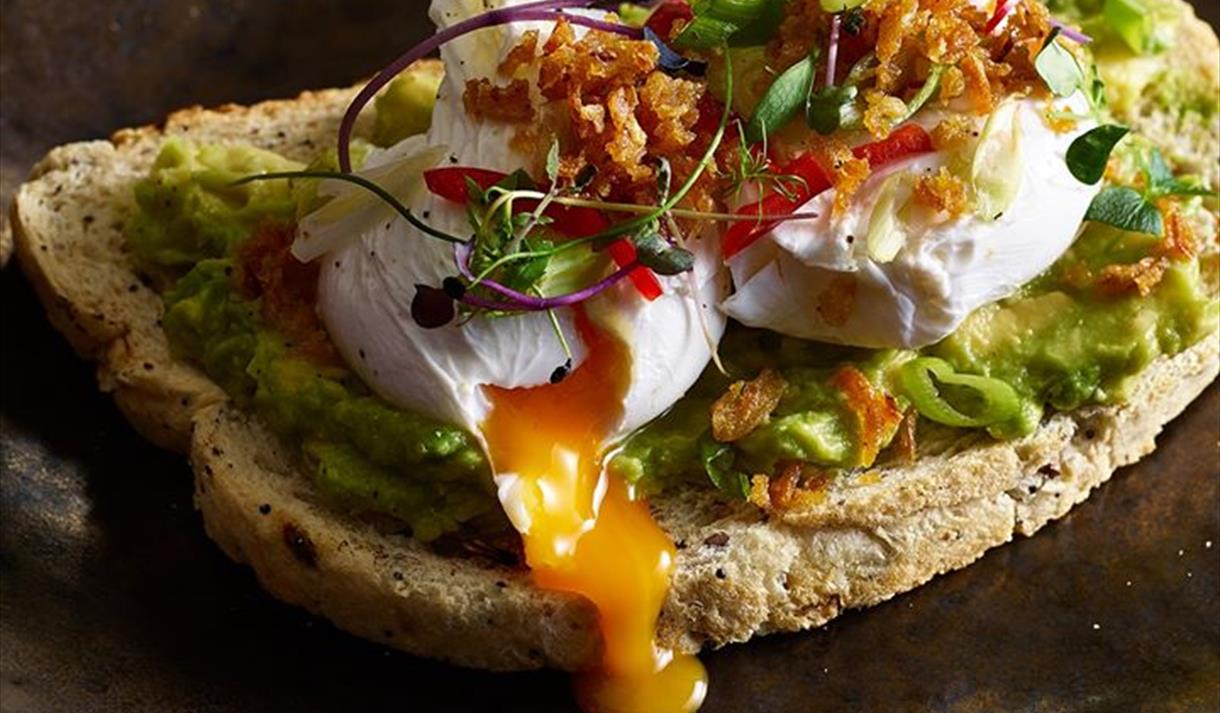 Le Freak bottomless brunch at Alchemist Brindleyplace smashed avocado on toast