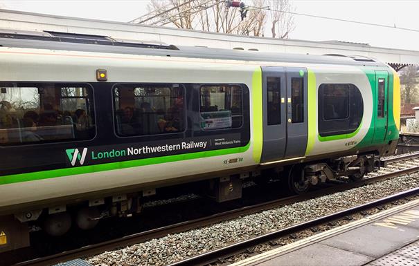 London Northwestern Railway