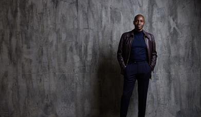 Tunde, Voice of Lighthouse Family