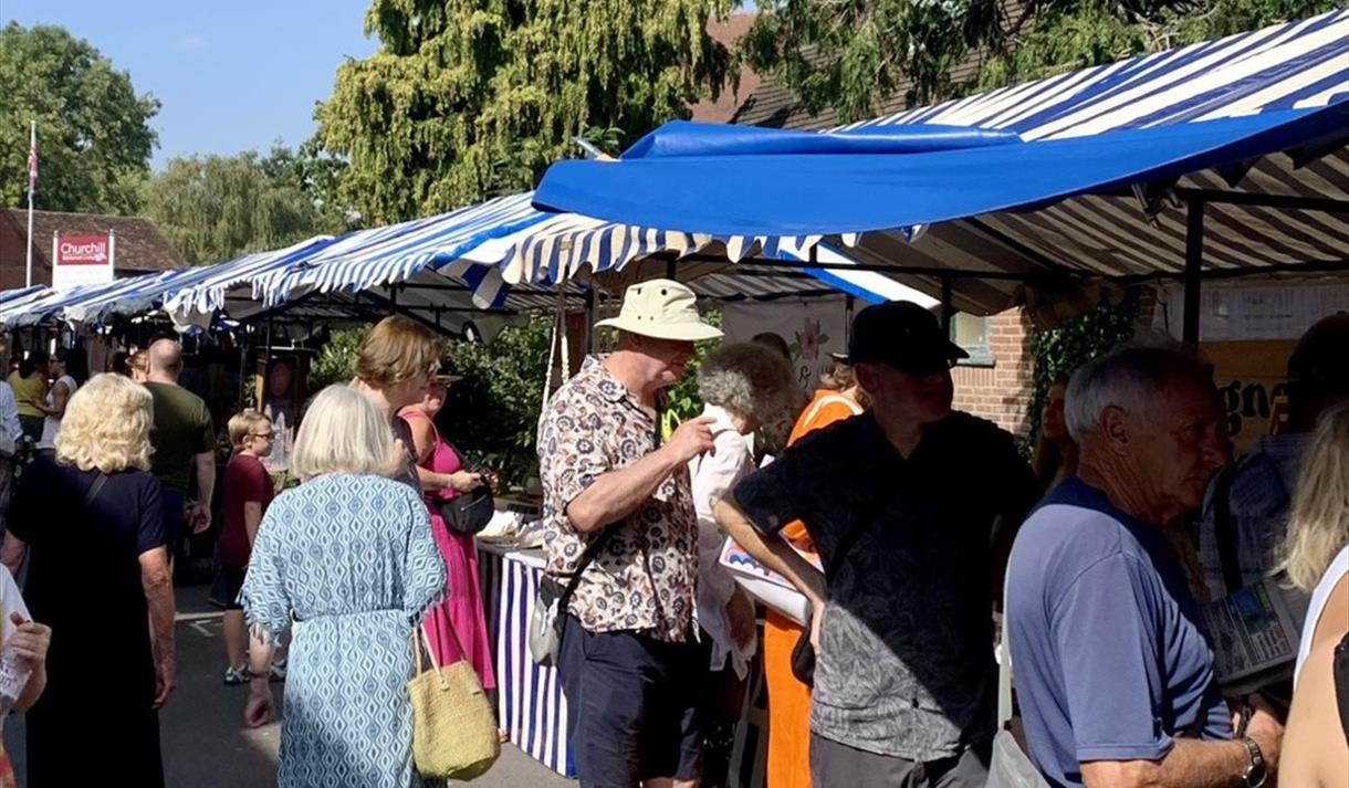 artisan market on station road knowle square