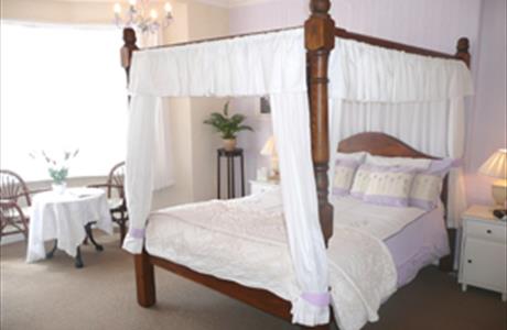 North Crest Guest House