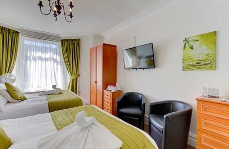 Blackpool Accommodation - Strathdon