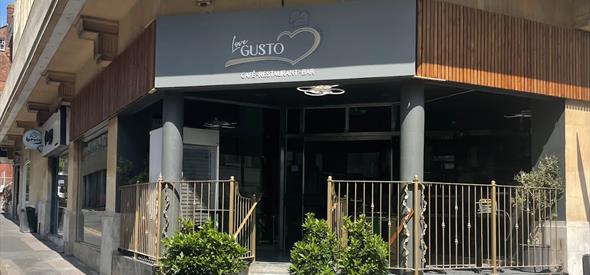 Love Gusto front