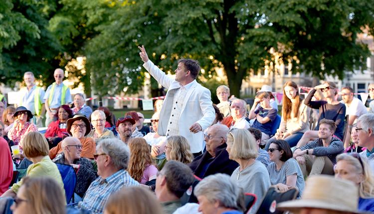 Much ado about Nothing open air theatre
