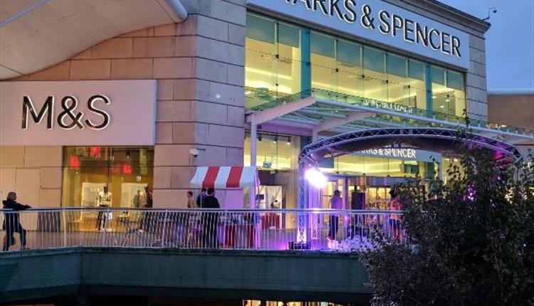 Picture of Castlepoint Shopping Centre