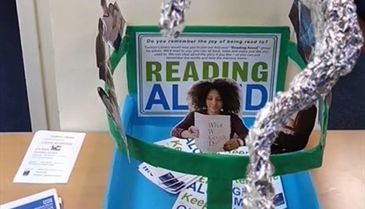 Reading Aloud 3-D display