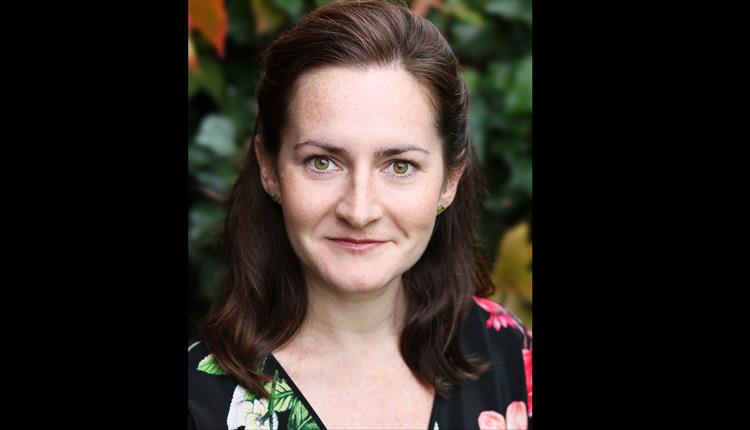 head shot of actress Victoria Porter