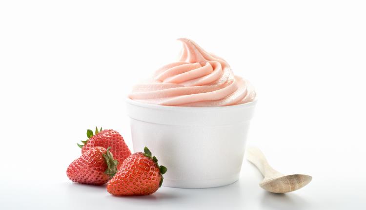 Frozen Yogurt  with strawberries
