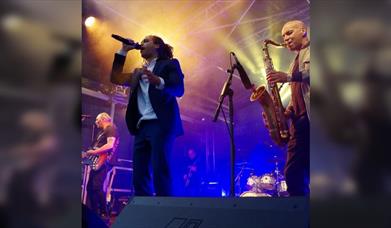 The Beat ft Ranking JNR