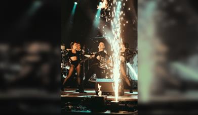 Everything Changes: The Take That & Robbie Williams Story