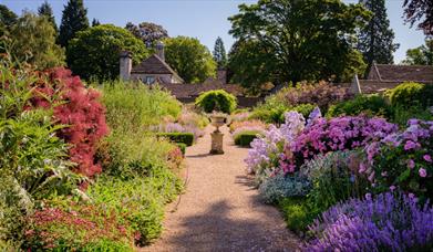 Wakehurst_s Walled Garden, Jim Holden © RBG Kew