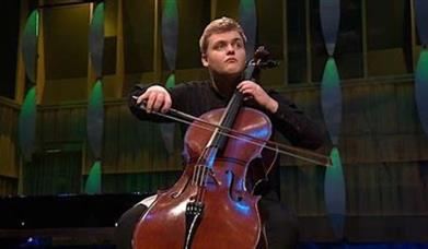 Maxim Calver - Cello