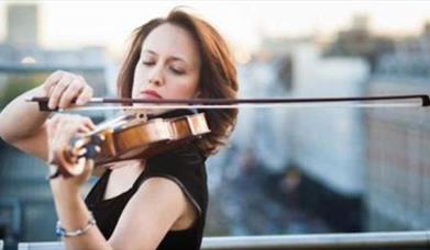 Miriam Teppich (Violin) & Julian Broughton (Piano)