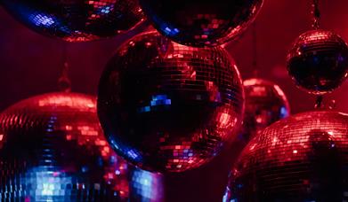 Red and blue glitterballs