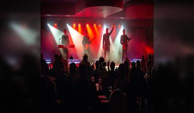 The Jersey Beats - Oh What A Nite!