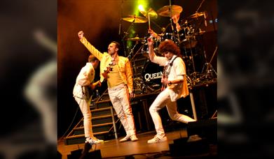 Flash: a Tribute To Queen