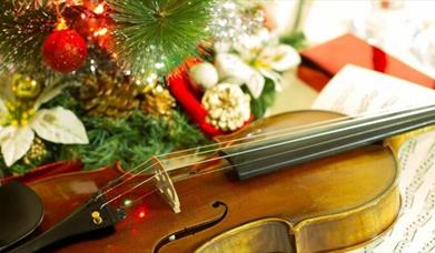 Vivaldi Four Seasons by Candlelight - Piccadilly Sinfonietta