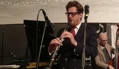Duncan Hemstock (clarinet) with The Neal Richardson Trio