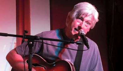 Nils Solberg (gtr/vocal) With The Neal Richardson Trio