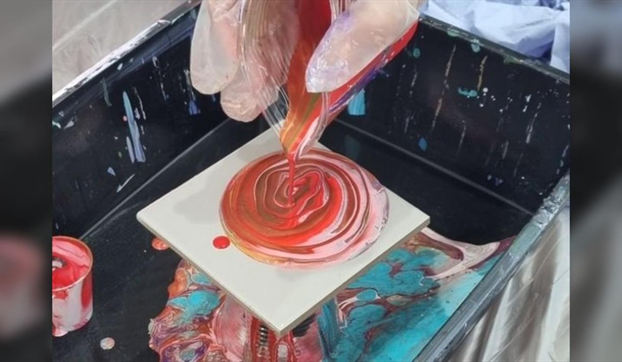 Acrylic Pouring