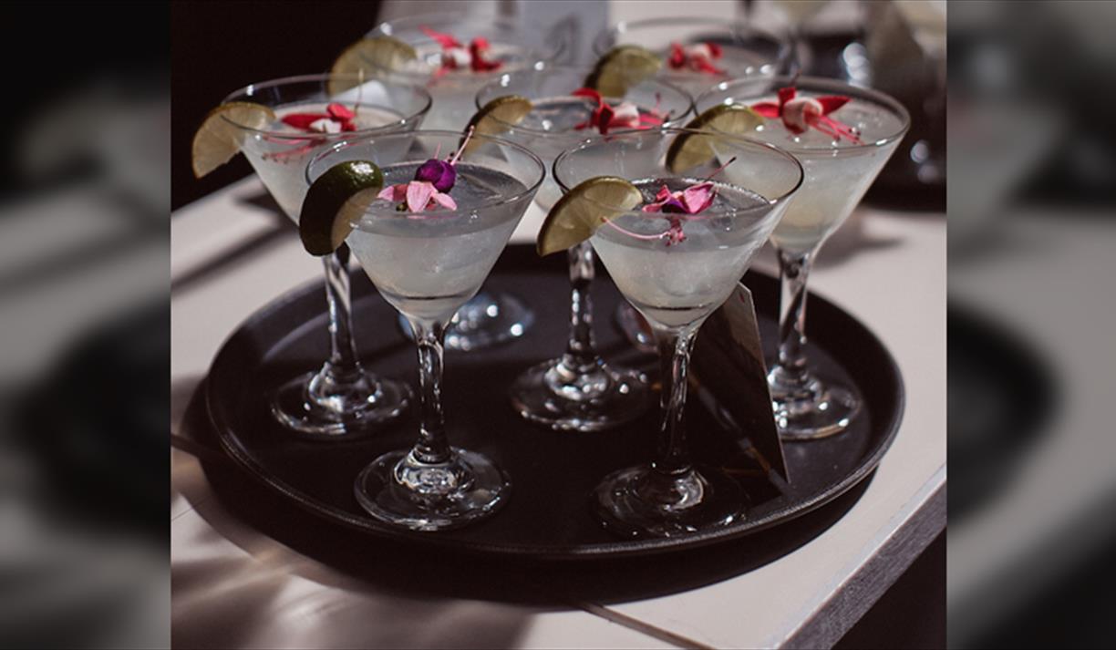 Festive Cocktail Workshop with Mixologist Chris