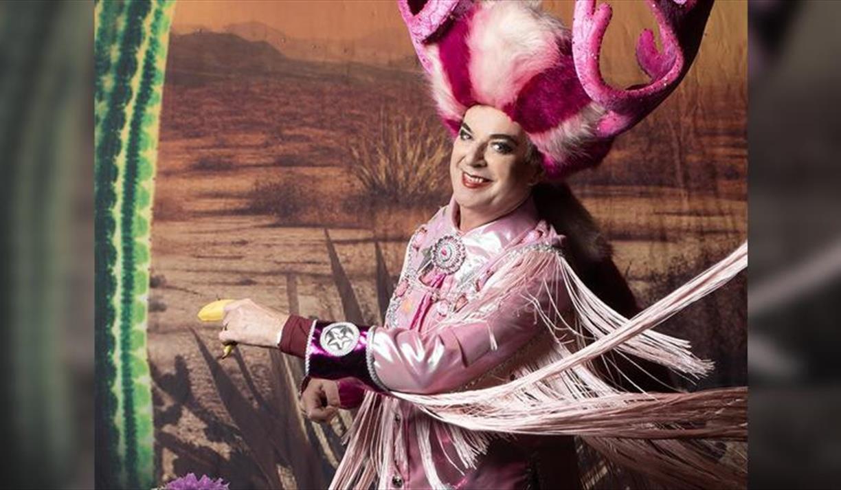 Julian Clary: A Fistful of Clary