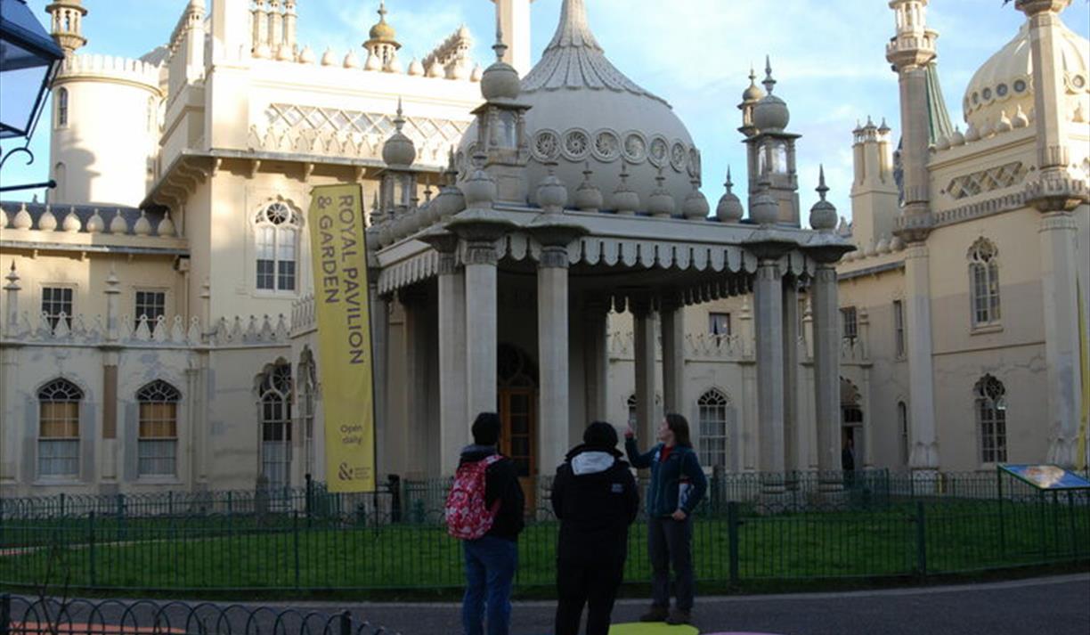 Secrets of Brighton Free Walking Tour