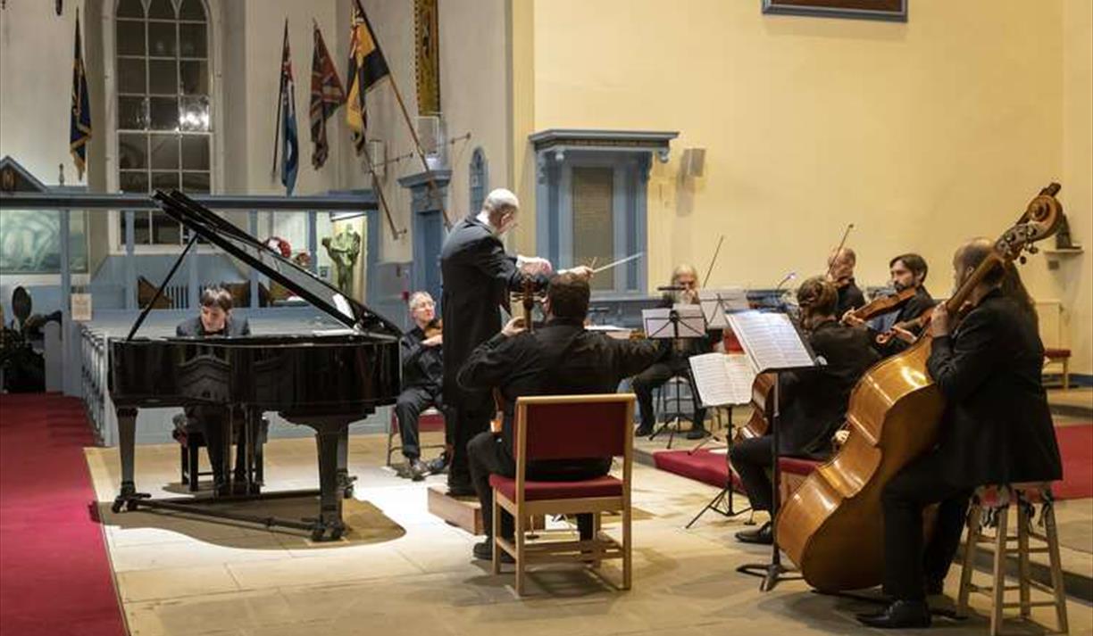 Piano Concertos by Candlelight: 21st Century Baroque