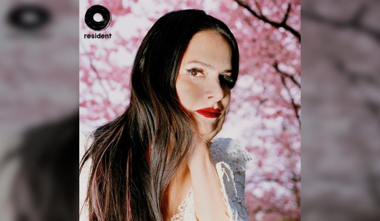 Sofia Kourtesis: Live Dj Set + Signing