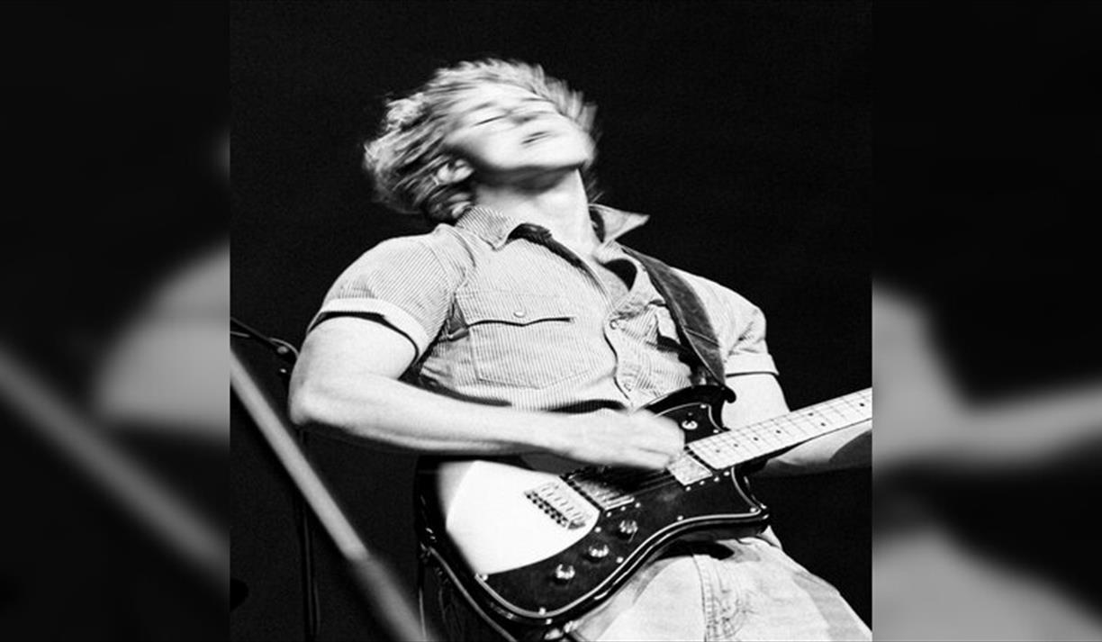 Live : Bear Country, Dratmandu and Chey Taylor