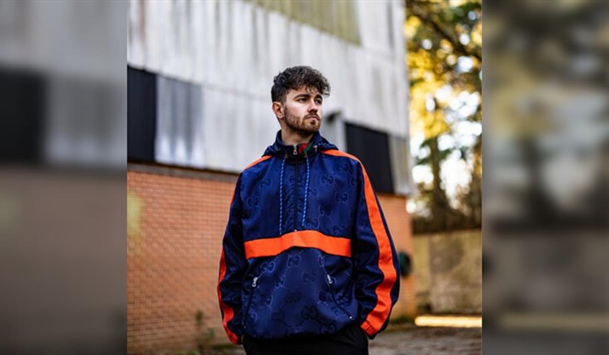 Wheats presents BOX RED