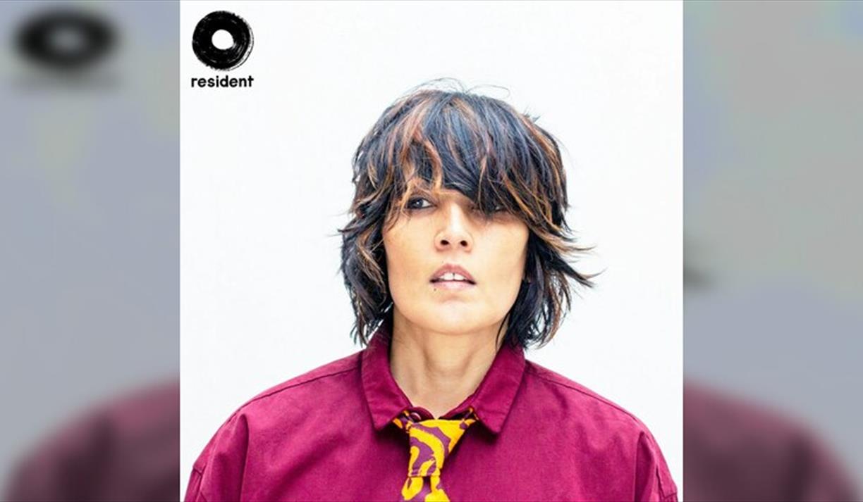 Tanita Tikaram: Live + Signing