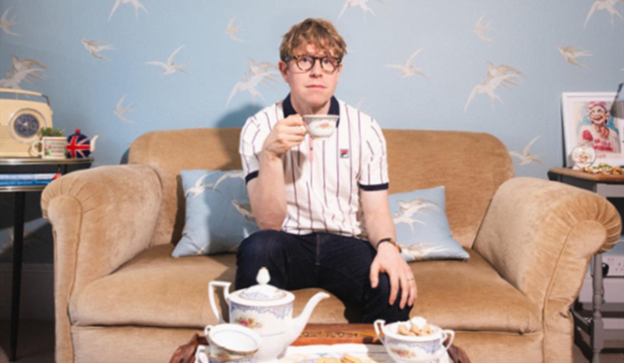 Josh Widdicombe