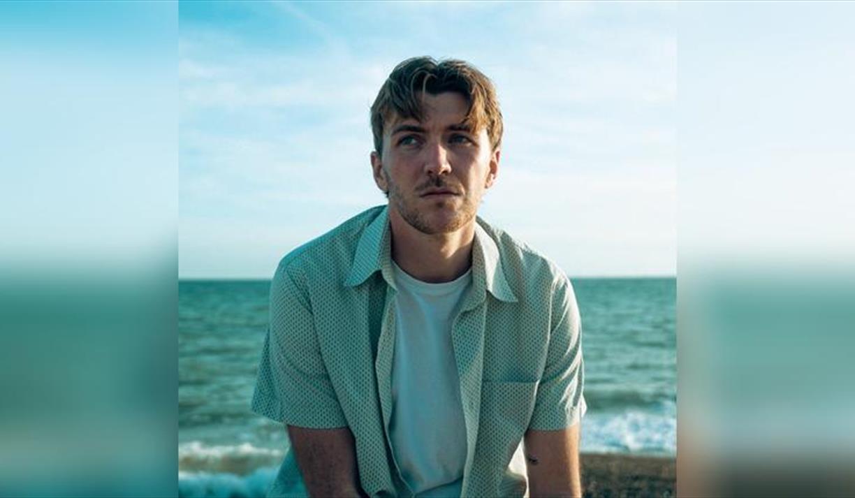 Casio Music Presents: Max White - in Support of Tonic Music
