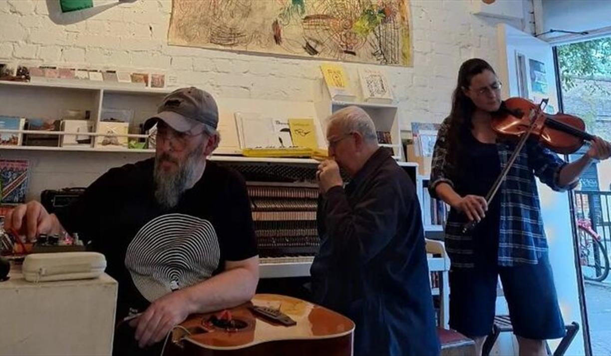 Bee Reiki Trio / Will Montgomery / Al Strachan & Otti Albietz Duo