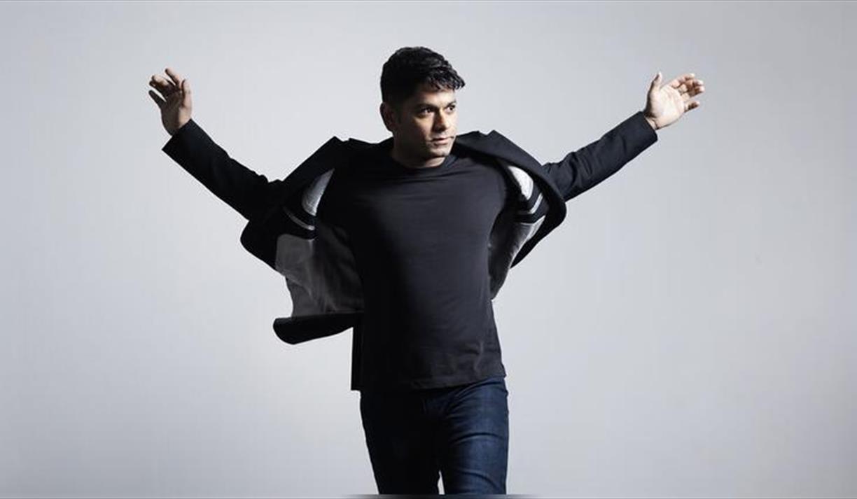 Alpesh Chauhan Conducts Schumann