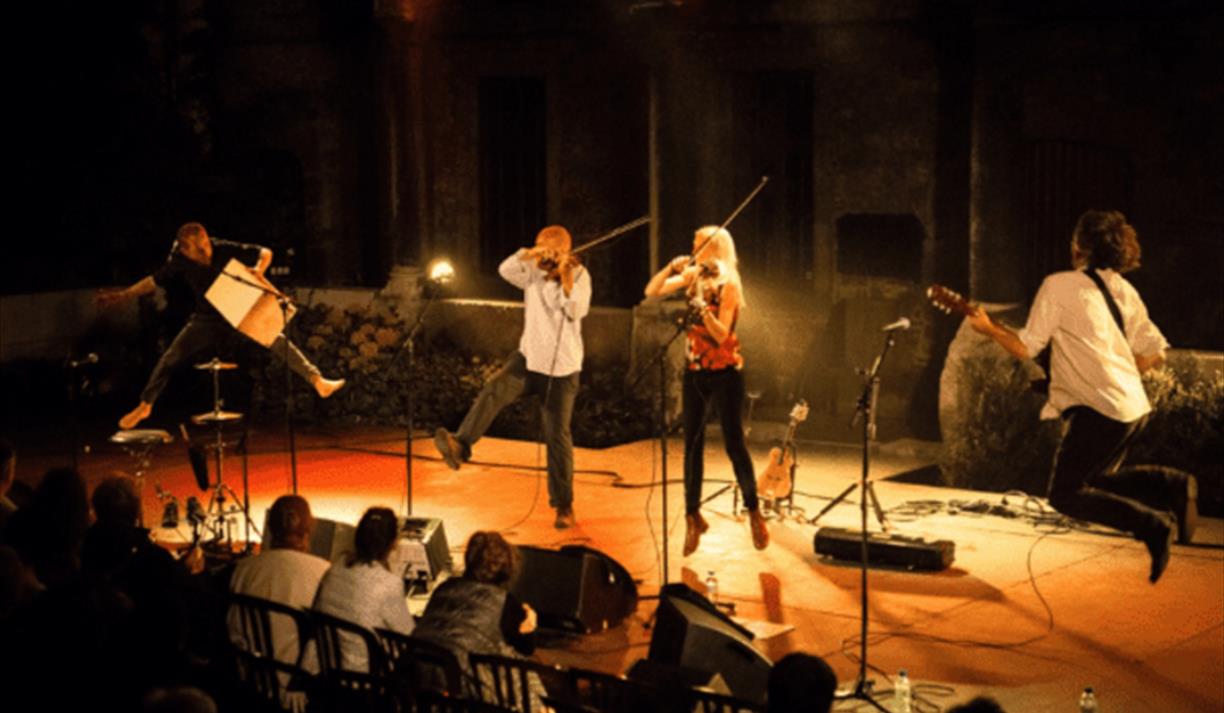 Urban Folk Quartet